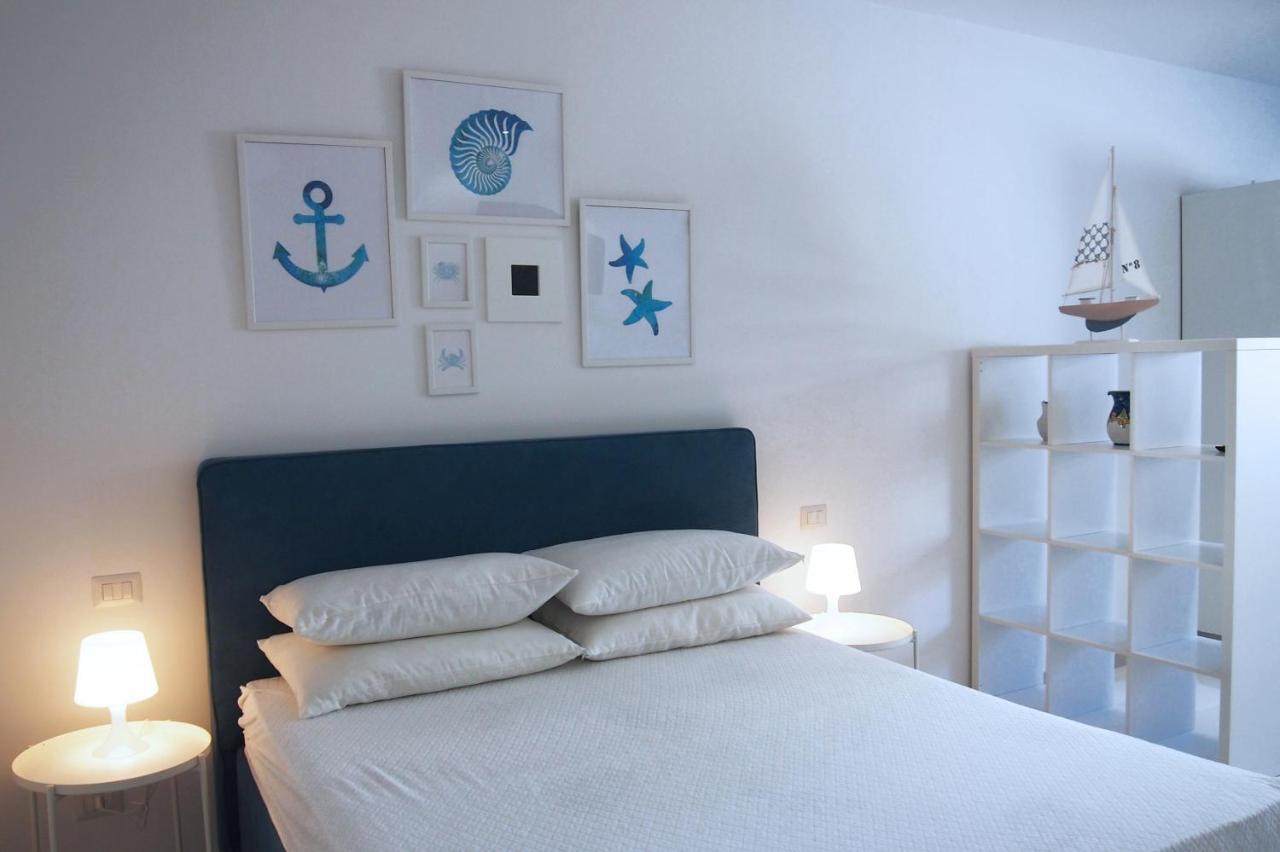 Le Rose Beach & Suites Appartamenti Fronte Mare A Villarosa 마르틴시쿠로 외부 사진